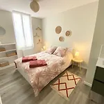 Charmante Maison Avec Cour Privative *