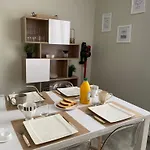 Charmante Maison Avec Cour Privative *