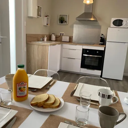 Charmante Maison Avec Cour Privative Holiday home *