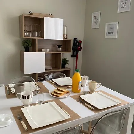 Charmante Maison Avec Cour Privative *