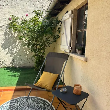 Charmante Maison Avec Cour Privative コニャック