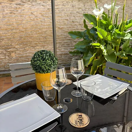 Charmante Maison Avec Cour Privative コニャック